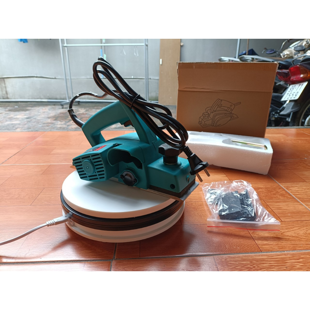 Máy bào gỗ cầm tay Makita N1900B