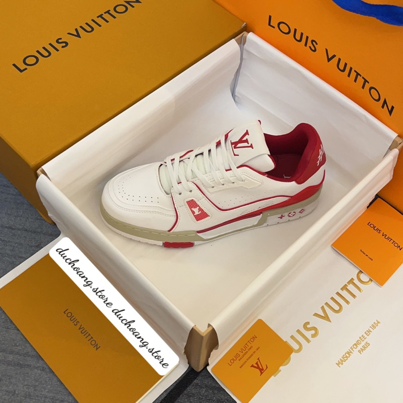 GIÀY L’V #54 TRẮNG ĐỎ LAI AU SC