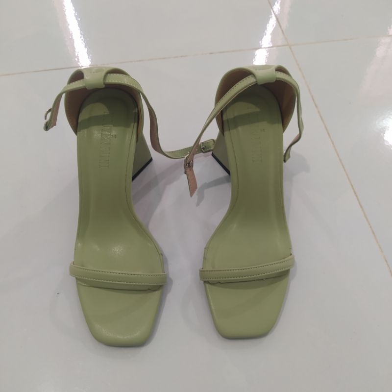 Gót tam giác 9 phân da trơn chống thấm