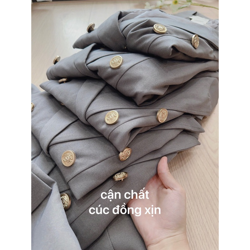 ÁO VEST GHI KHUY ĐỒNG