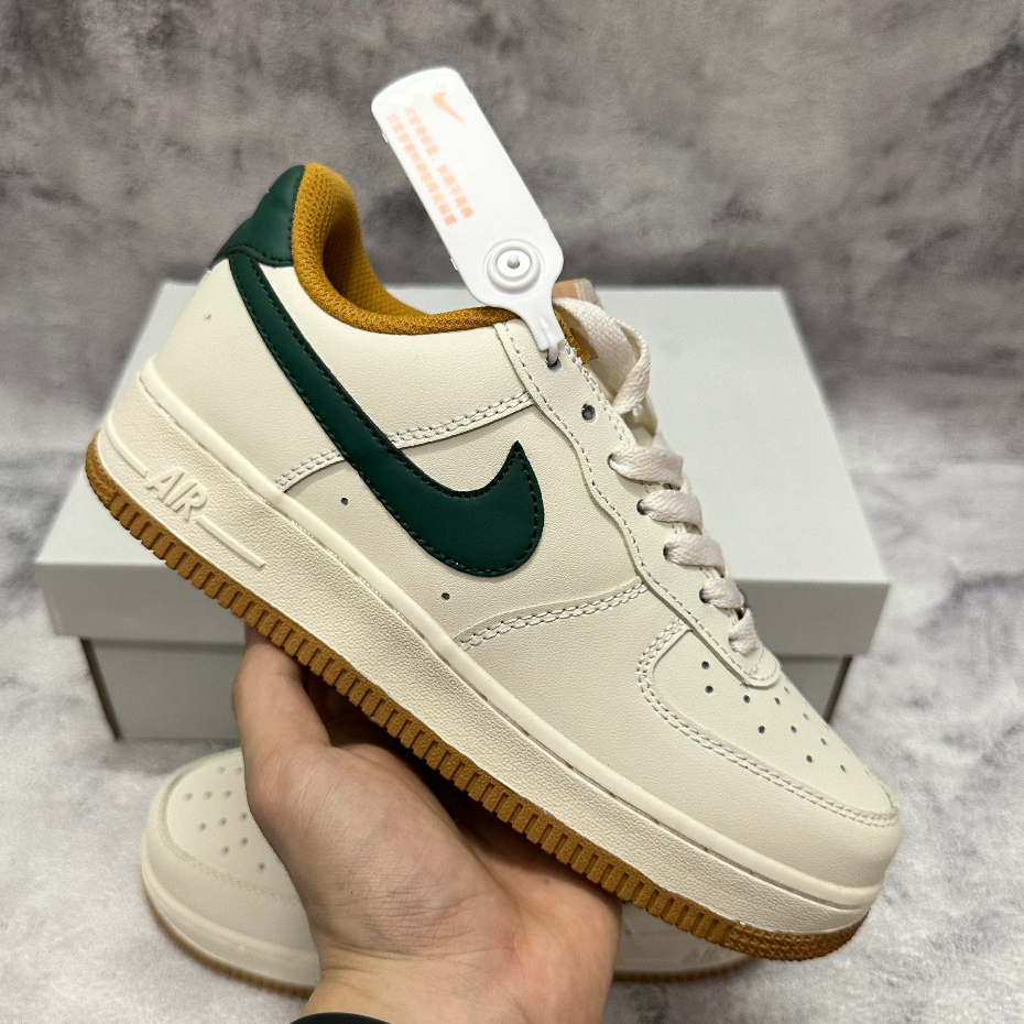 Giày Thể Thao AF1 Low Beige Green Gum Màu Kem Vạch Xanh Đế Vàng Bản SC Chuẩn Đẹp Full Bill Box