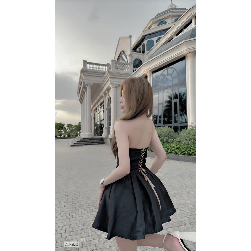 Váy tafta cúp ngực đan dây siêu xinh cho các nàng diện đi chơi phong cách Hàn Quốc.