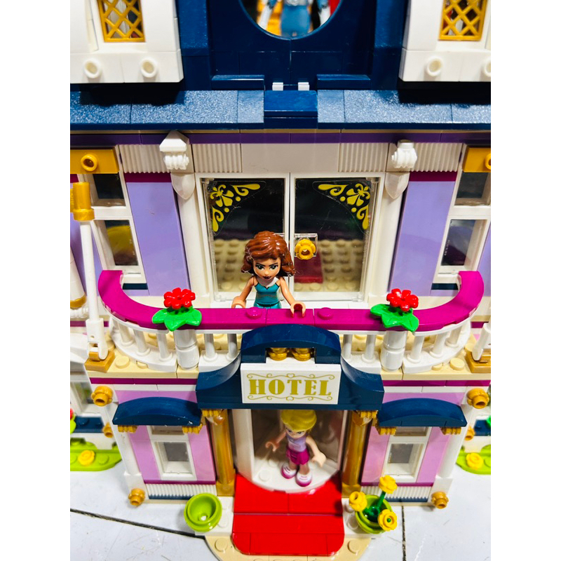 Đồ chơi lắp ráp LEGO Friends 41684 Khách sạn 5 sao Thành phố Heartlake chính hãng
