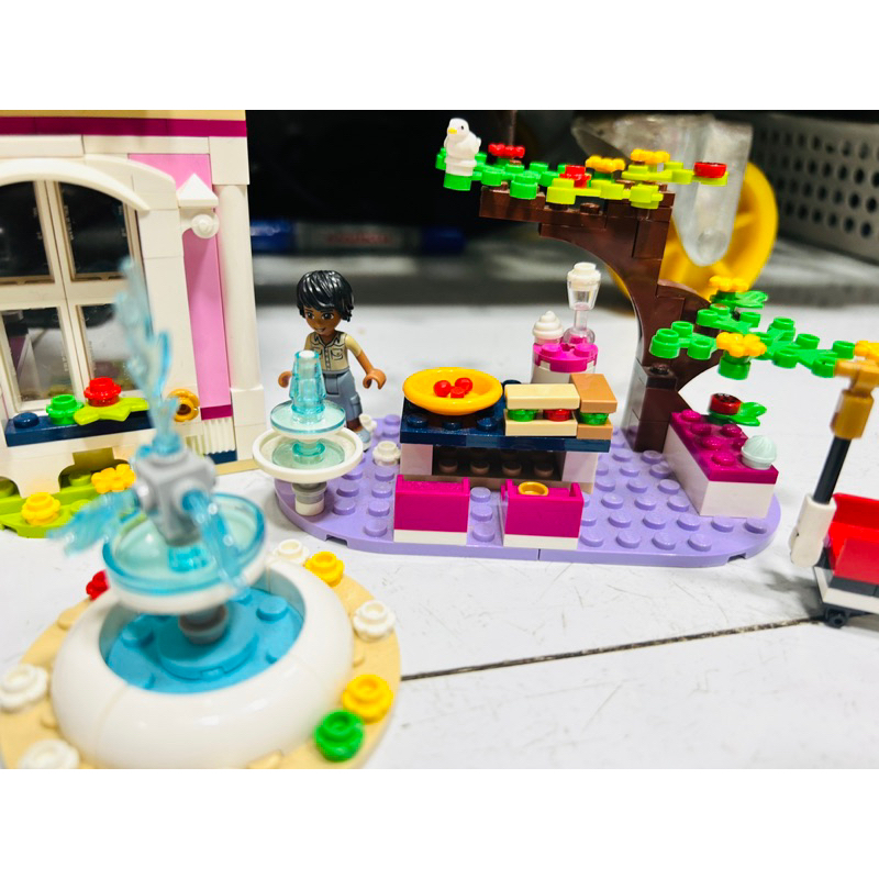 Đồ chơi lắp ráp LEGO Friends 41684 Khách sạn 5 sao Thành phố Heartlake chính hãng