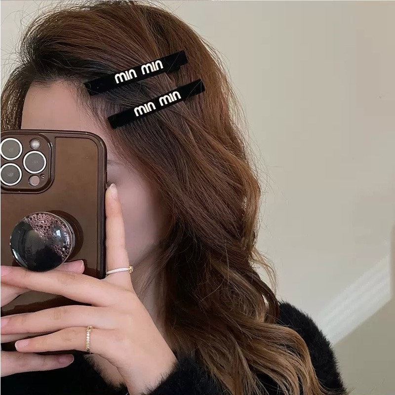 Kẹp Tóc Cho Nữ Đen Nhung Đính Tag Phong Cách Retro Siêu Hot Mẫu Mới