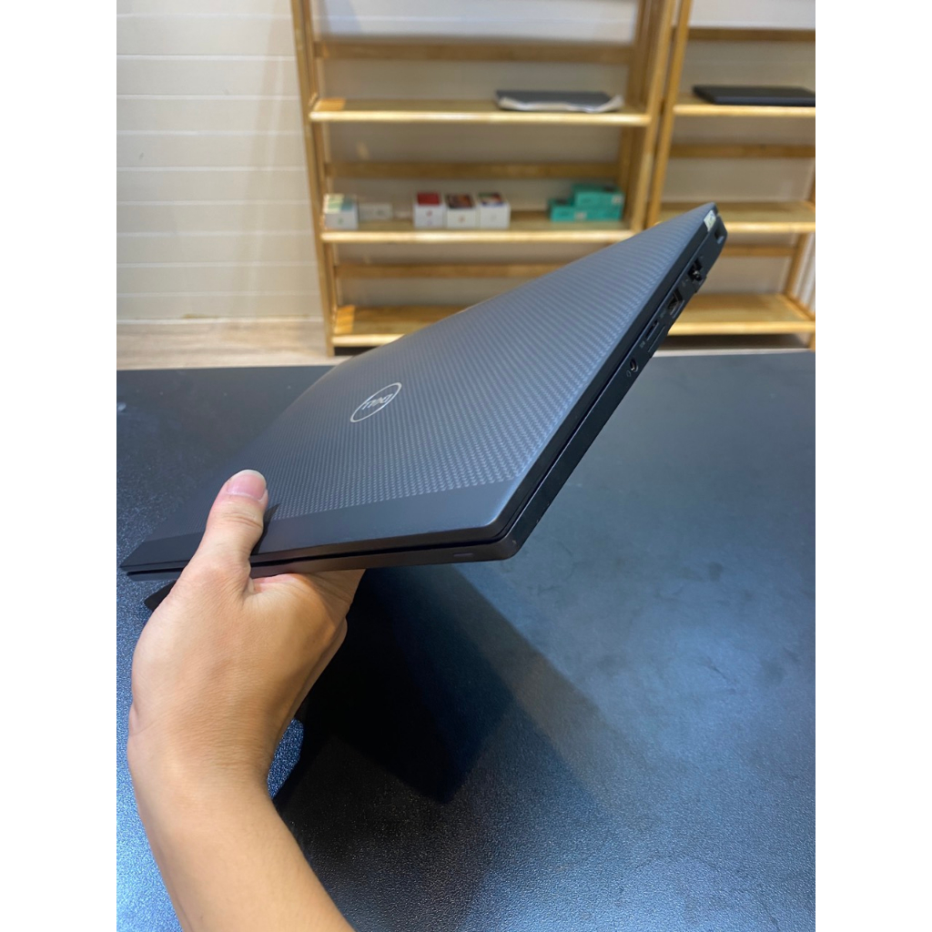 Dell 7390 core i5 ram 8Gb SSD 256Gb màn hình cảm ứng