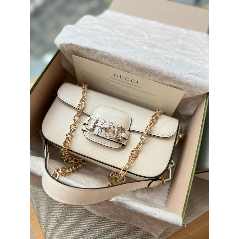 Túi xách dành cho nữ bản da thật 100% dáng ngang  sz24cm kèm 2 quai thay đổi kèm hộp nam châm