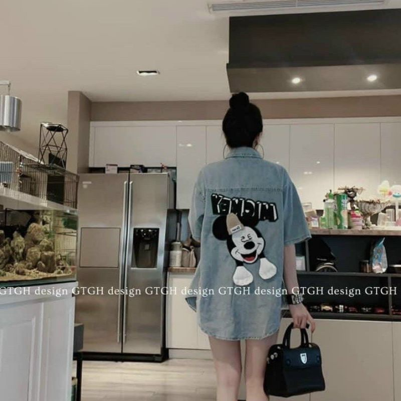 Áo sơ mi jean thiết kế hai túi in hình mickey xinh M005