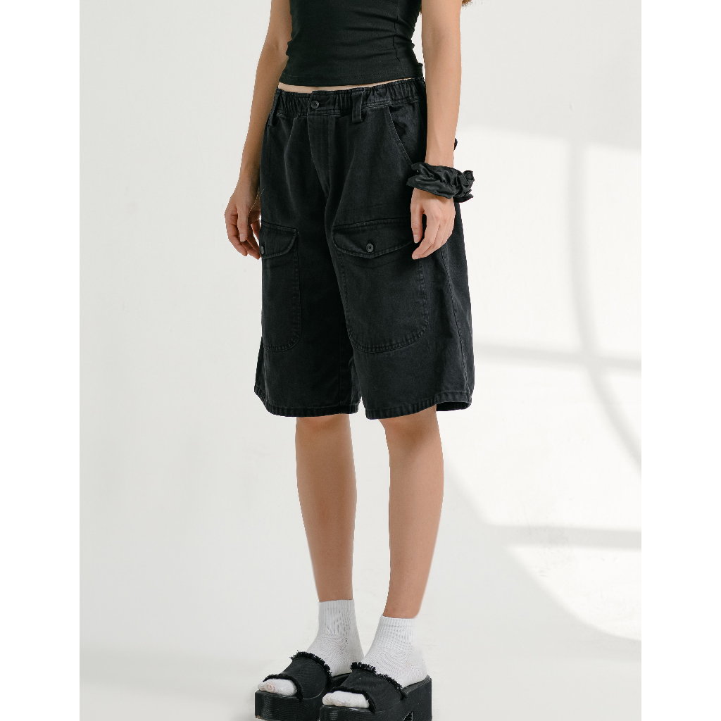 Quần kaki short túi hộp nữ Khaki Cargo Shorts - oula studios