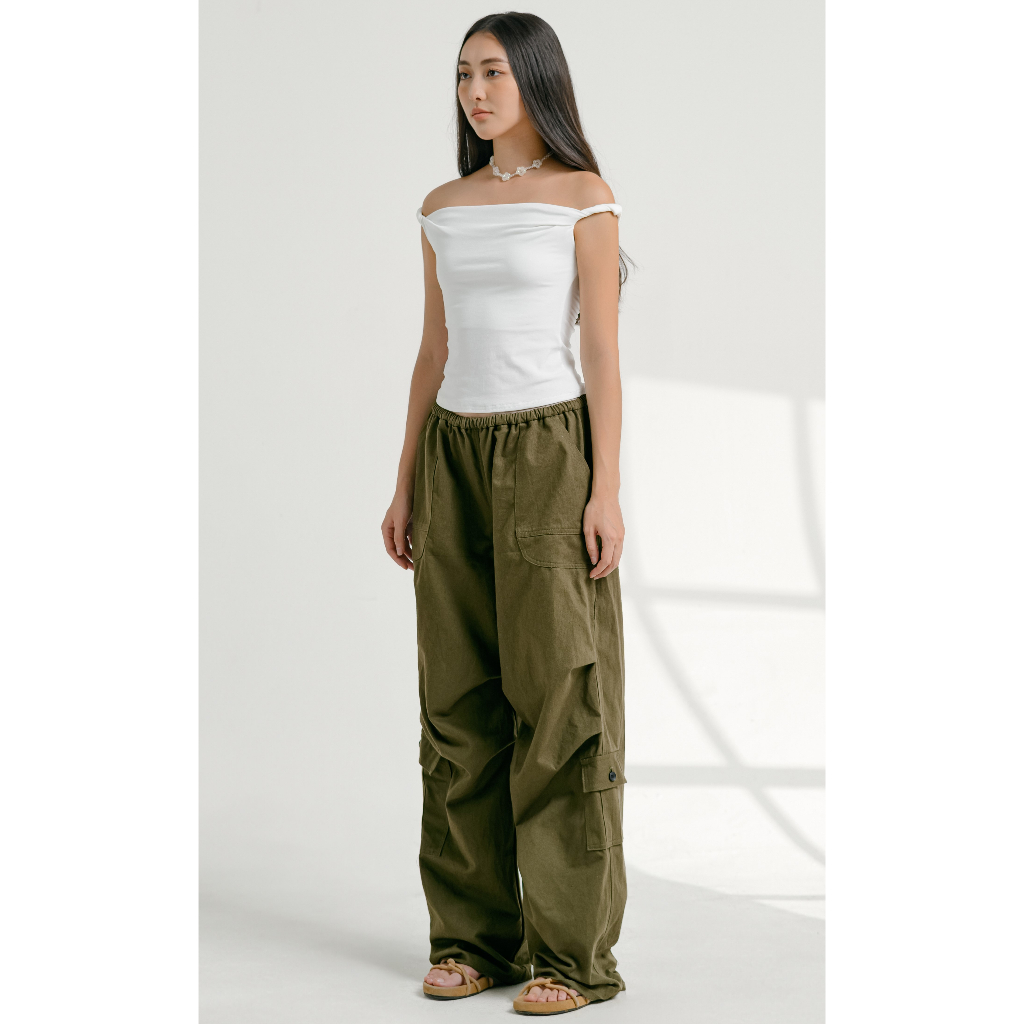 Áo cotton nữ xoắn vai Twist Top - oula.studios