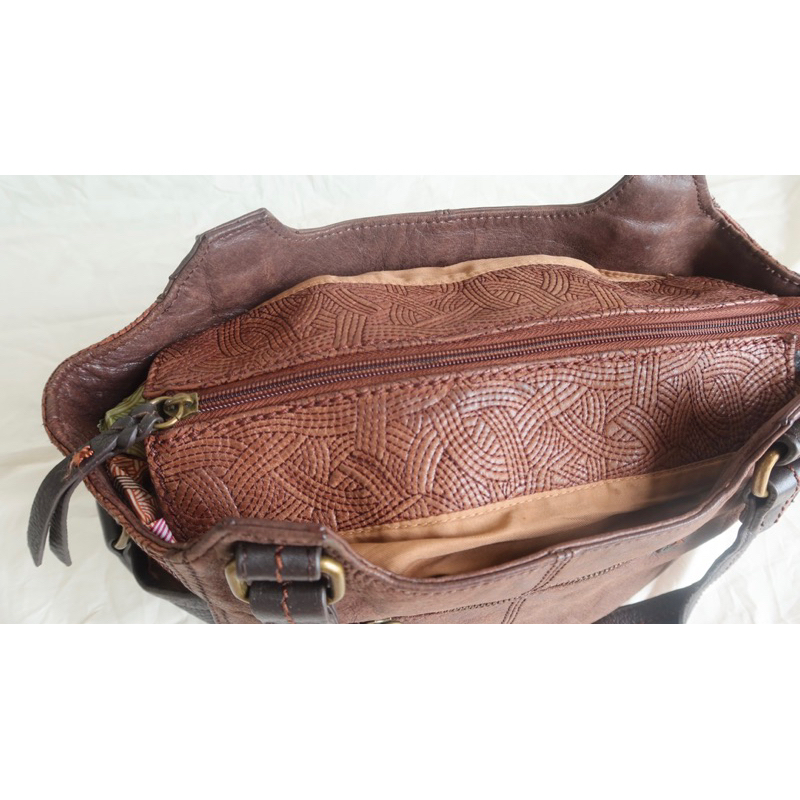 Túi da thật vintage The Sak Mỹ màu nâu - secondhand