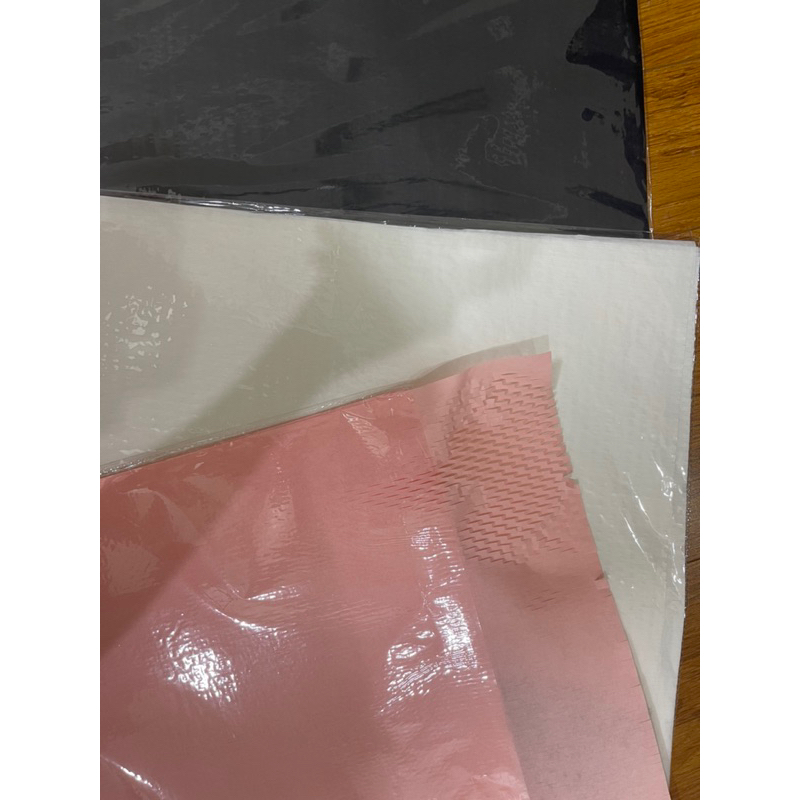 GIẤY GÓI HOA TỔ ONG KÉO GIÃN XẤP 10 TỜ