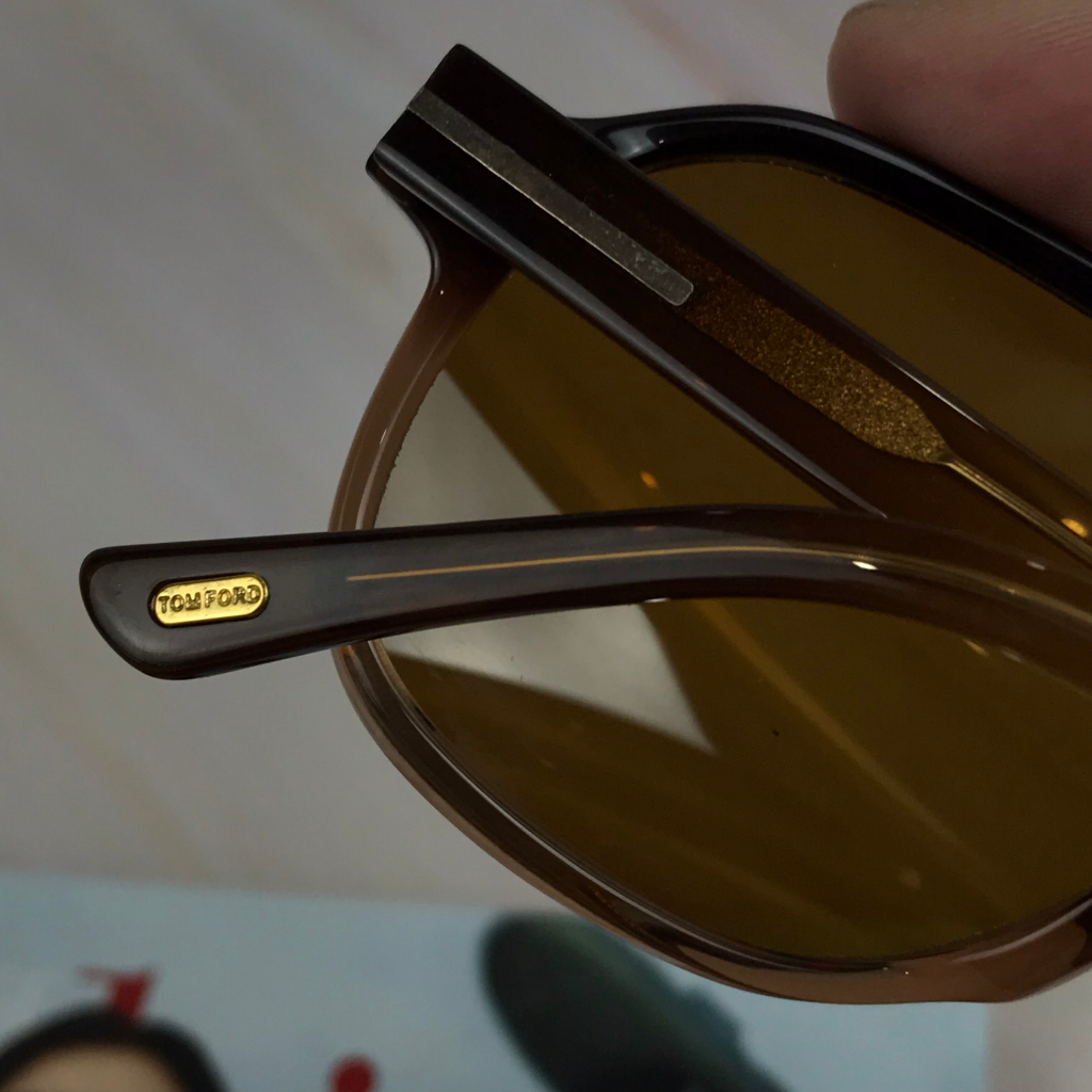 Kính Mát Tomford Chính Hãng Qua Sử Dụng, Thiết Kế Gọng Nhựa Loang Màu Cực Phong Cách