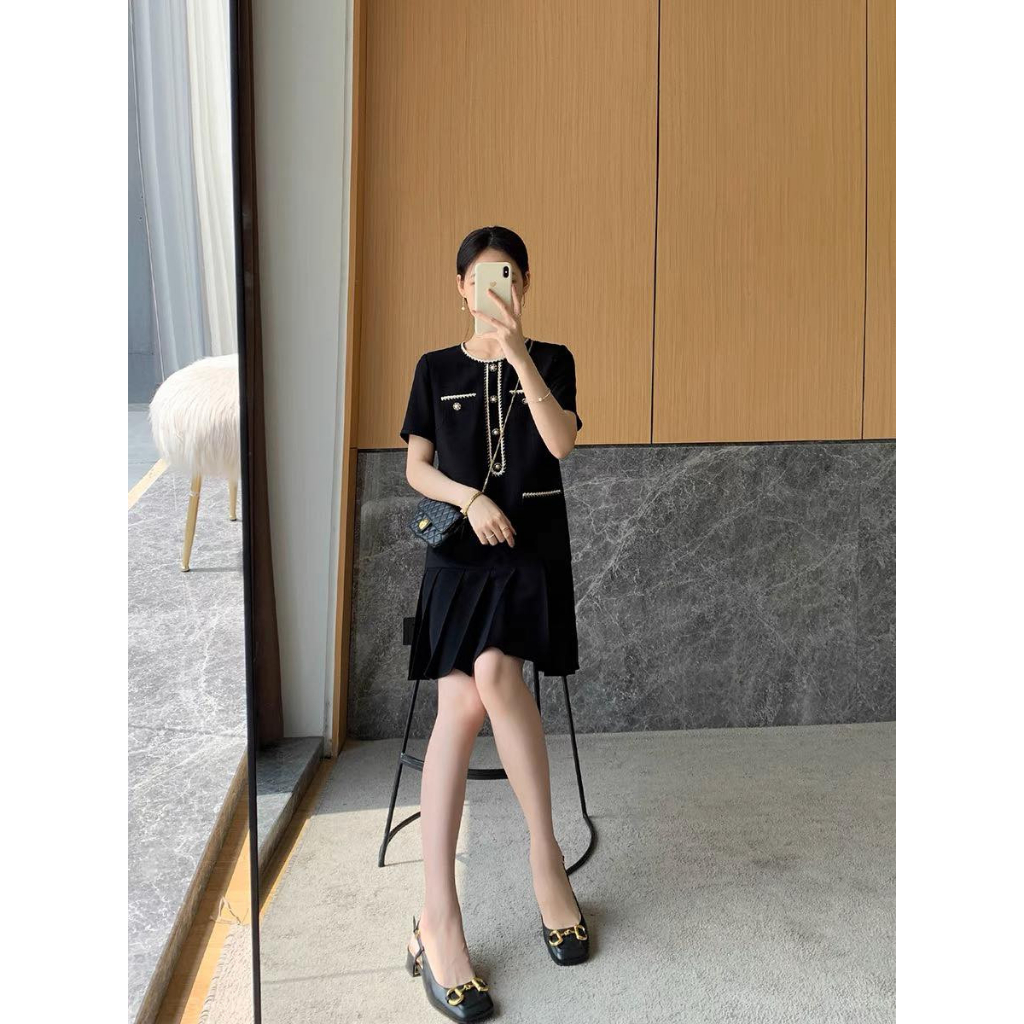 Váy xuông viền tết chân dập ly