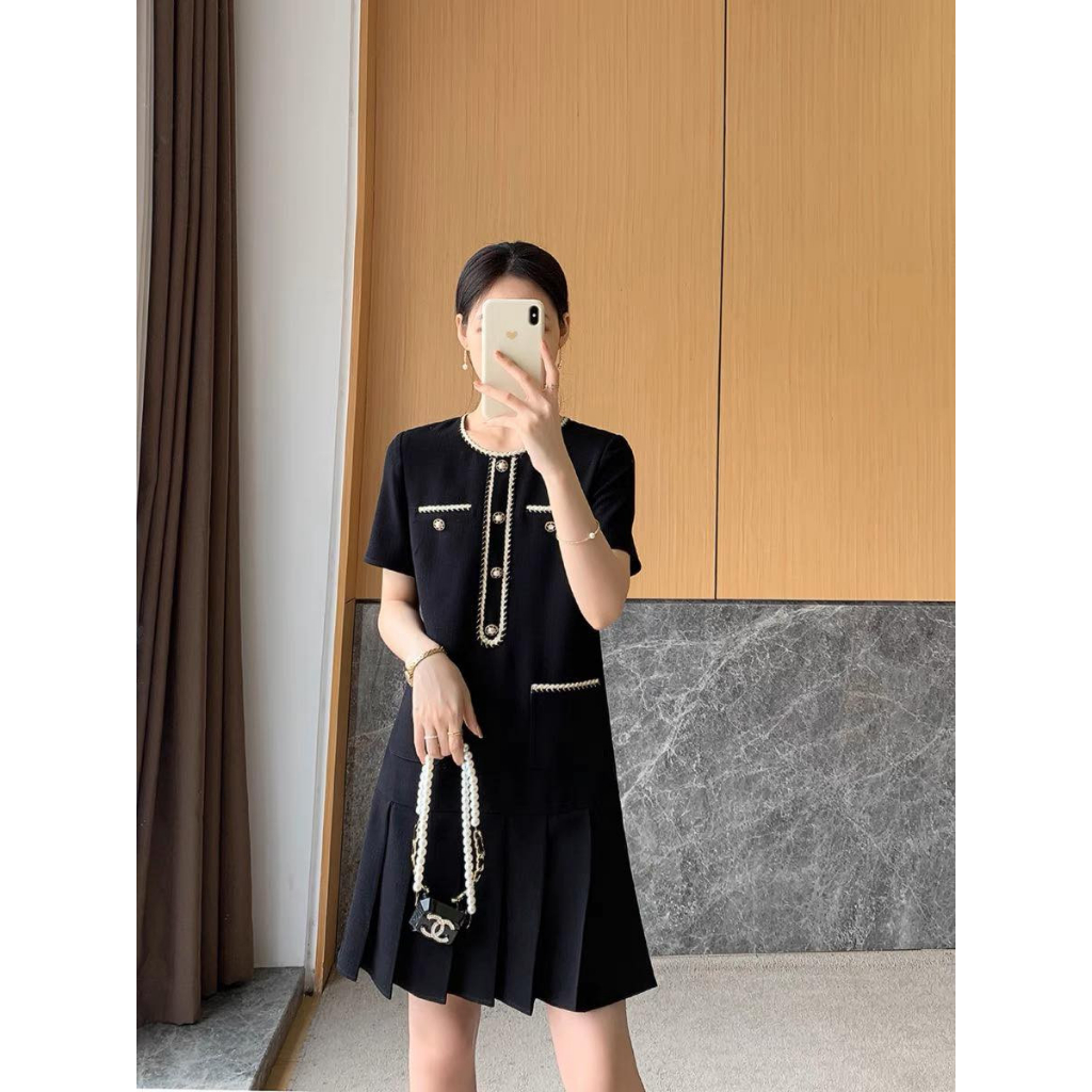 Váy xuông viền tết chân dập ly