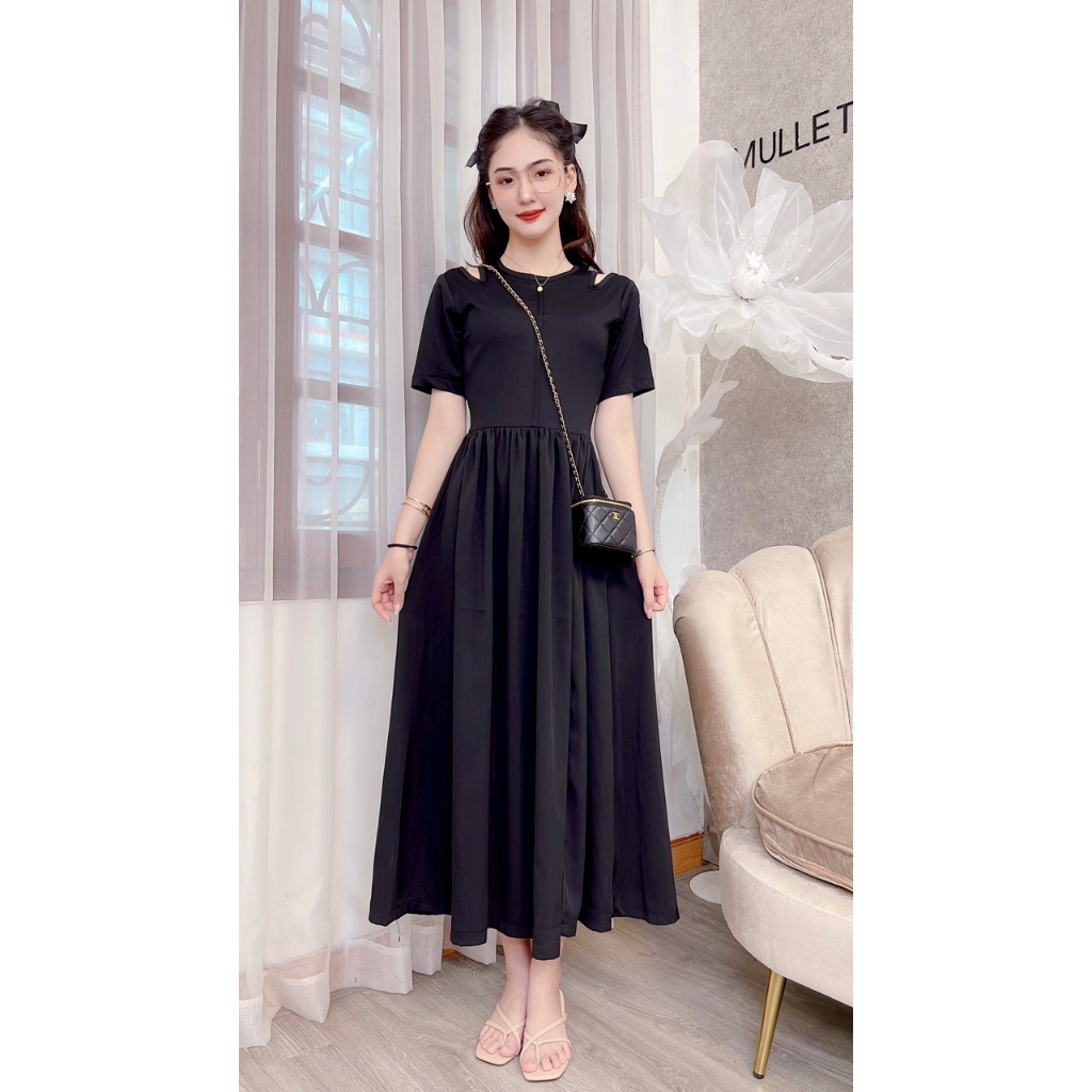 Váy khoét vai dáng dài xẻ bên