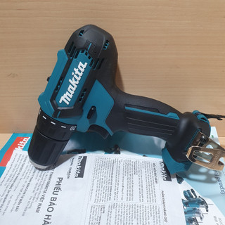 Máy khoan và vặn vít dùng pin makita df331dz 12v