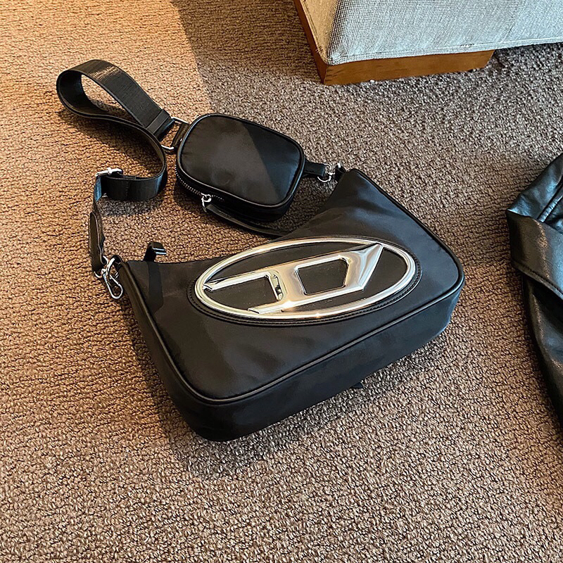 Set túi đeo chéo vải dù thời trang mới 2023