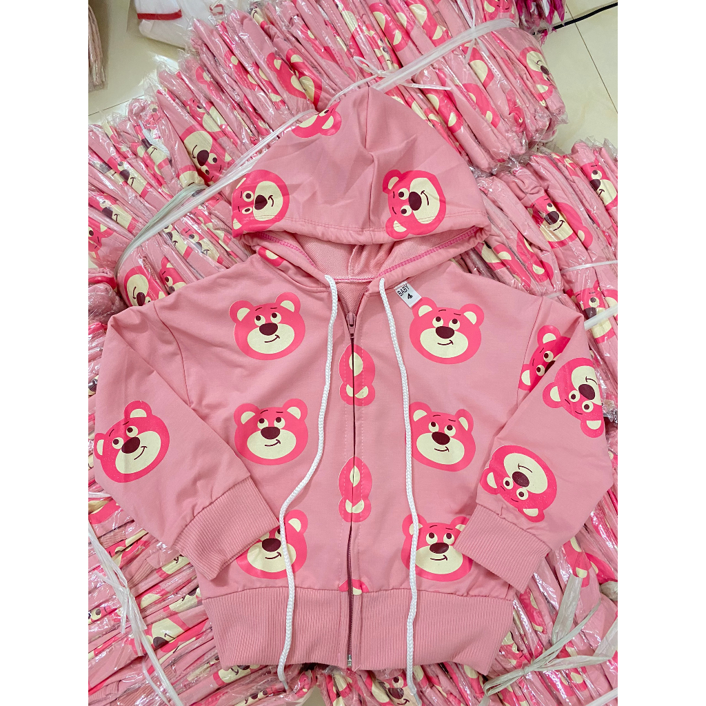 Áo khoác gấu dâu dễ thương cho mẹ và bé gái