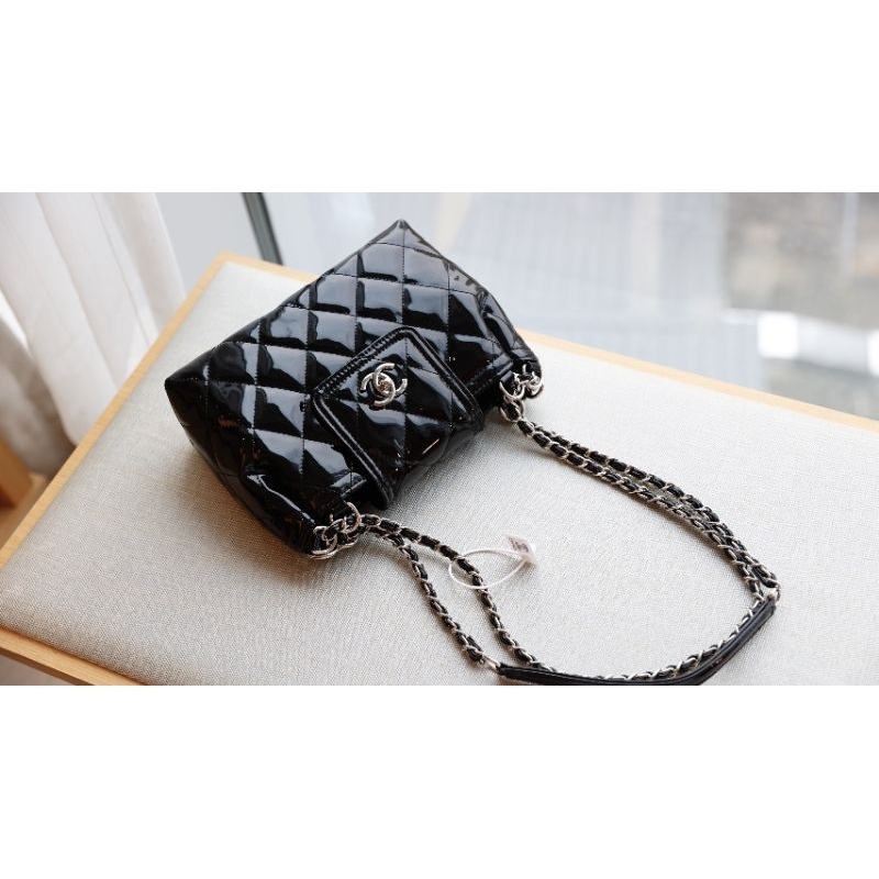 Túi xách dành cho nữ Shopping da bóng khóa bạc sz25cm kèm hộp