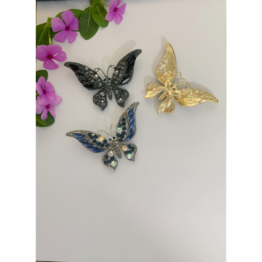 Charm bướm chúa gắn dép havainas