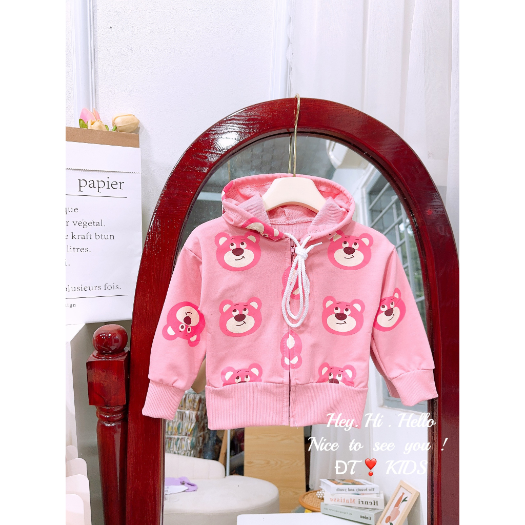 Áo khoác gấu dâu lotso hot trend 2023 cho bé gái và mẹ