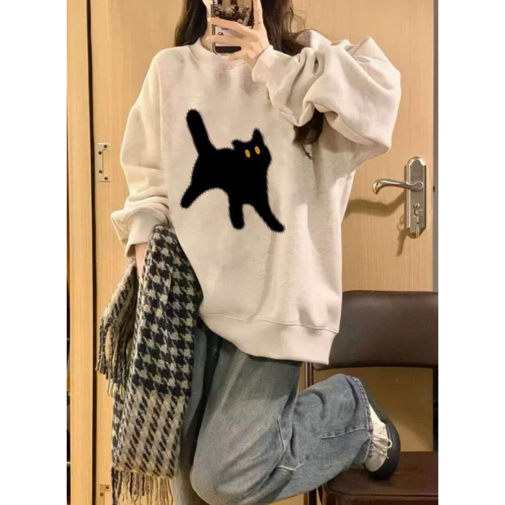 Áo sweater nữ ulzzang dài tay cổ tròn màu be trà sữa hoạ tiết mèo đen ngầu đường phố tay bo gấu dáng oversize