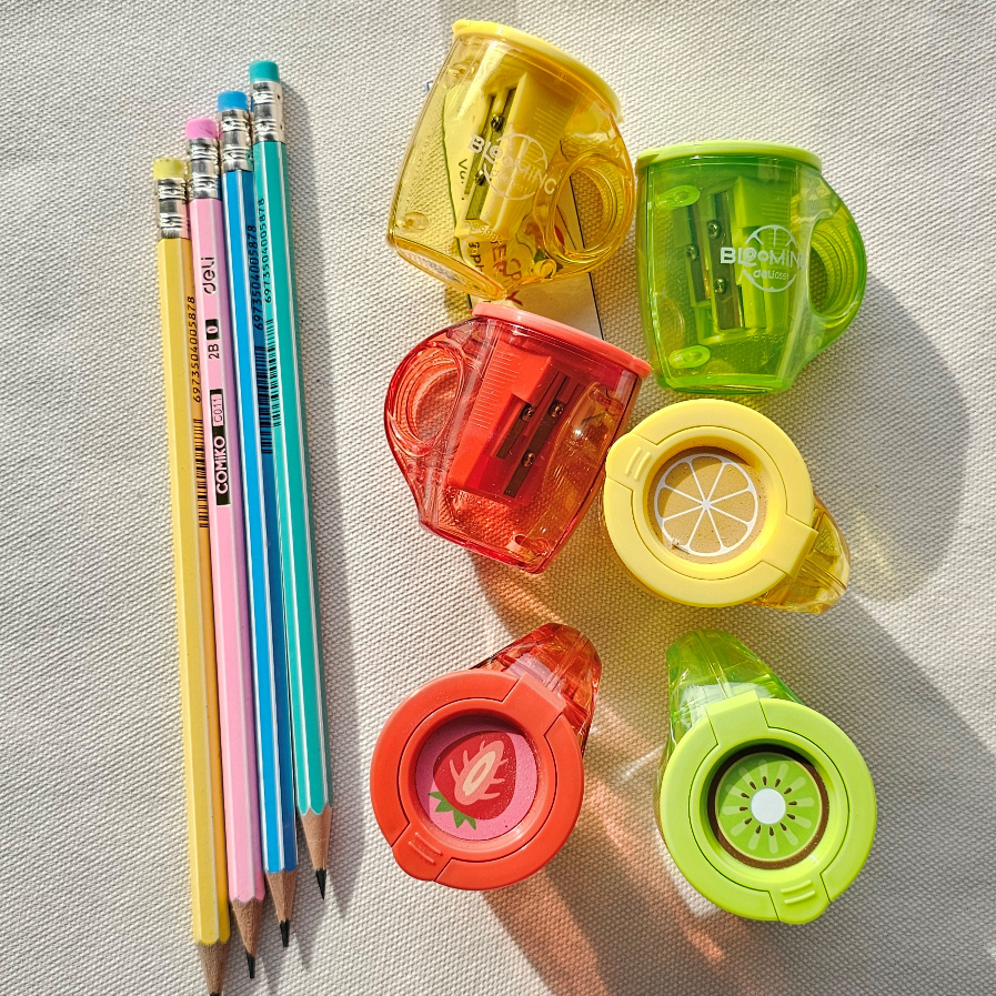 Gọt chì hình ly Deli / Đồ chuốt hình ly Deli