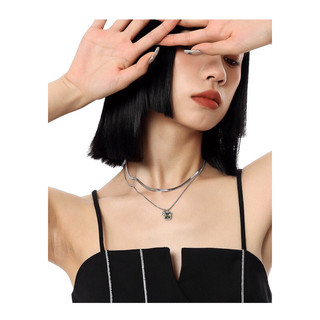 Clara Necklace | Dây chuyền Clara layer charm đá