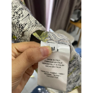 Váy hoạ tiết size m thanh lý
