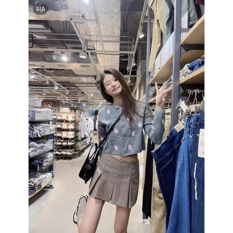 Khoác len thỏ thêu Zr