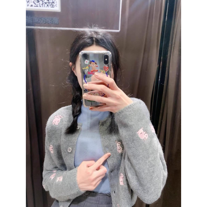 Khoác len thỏ thêu Zr