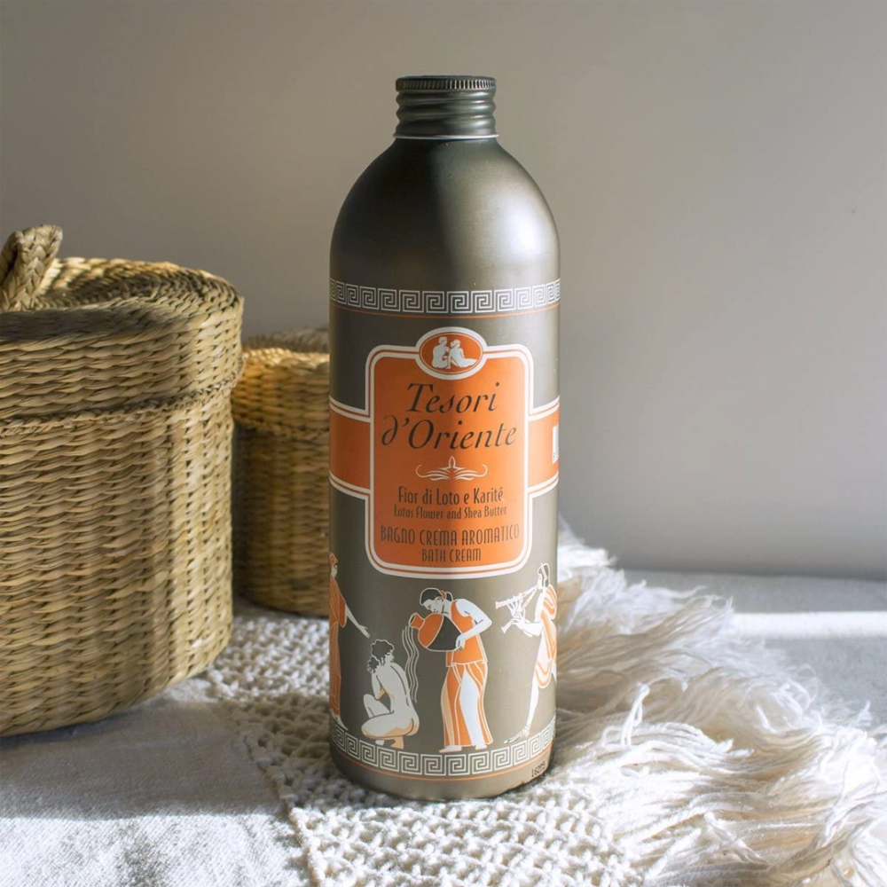 Sữa tắm xích Tesori hương hoa sen ngọt ngào dưỡng ẩm trắng da 500ml