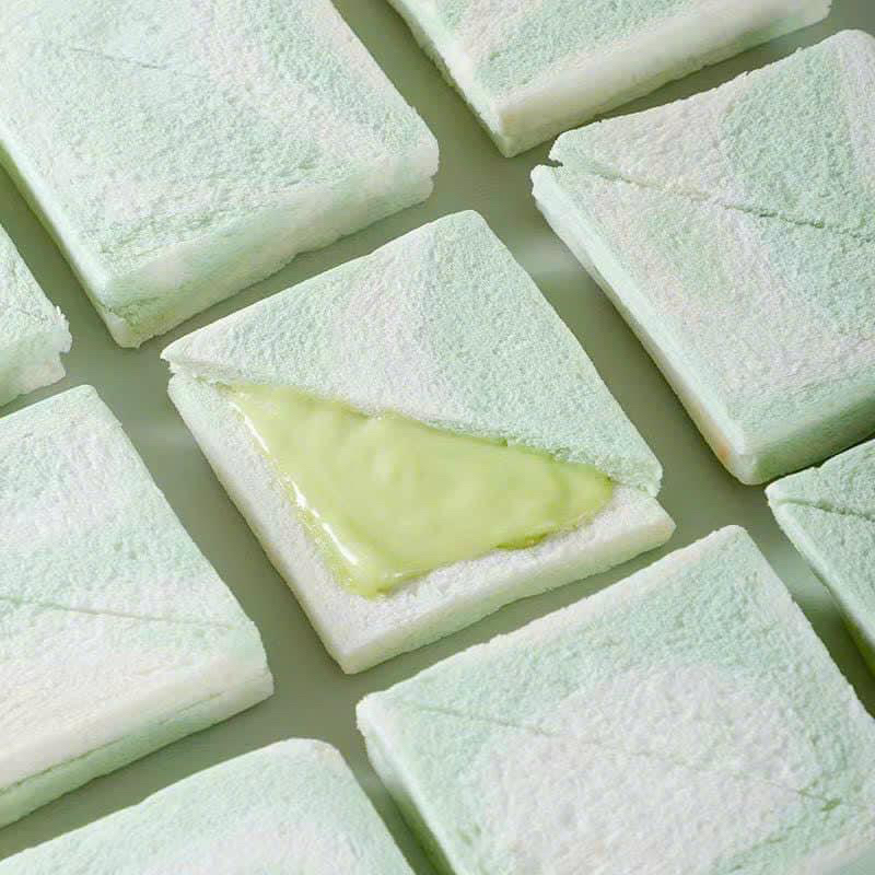 Bánh mì sanwich kem bơ /bơ thật thơm béo/1 thùng 8 cái