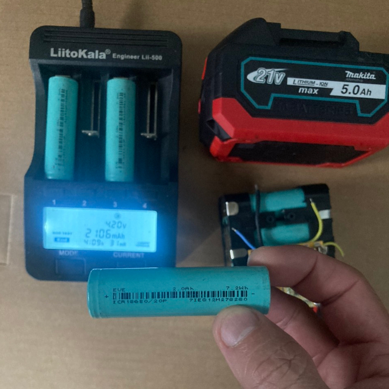 Pin Makita 18v chân pin M21 thông dụng