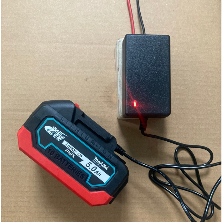 Pin Makita 18v chân pin M21 thông dụng