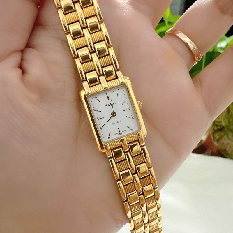 Đồng hồ nữ si nhật dáng tank hiệu Valgine