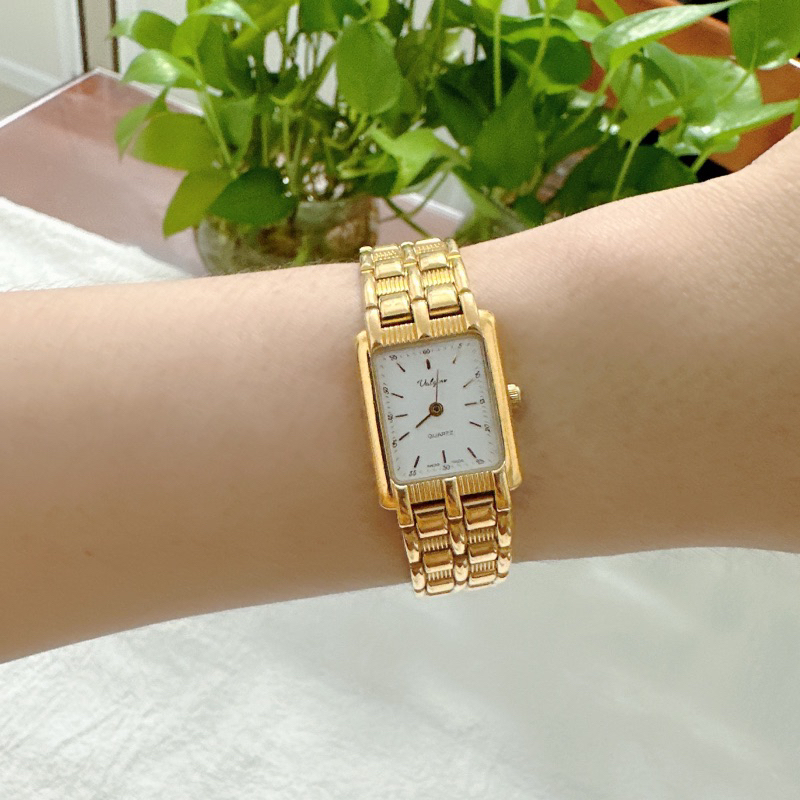 Đồng hồ nữ si nhật dáng tank hiệu Valgine