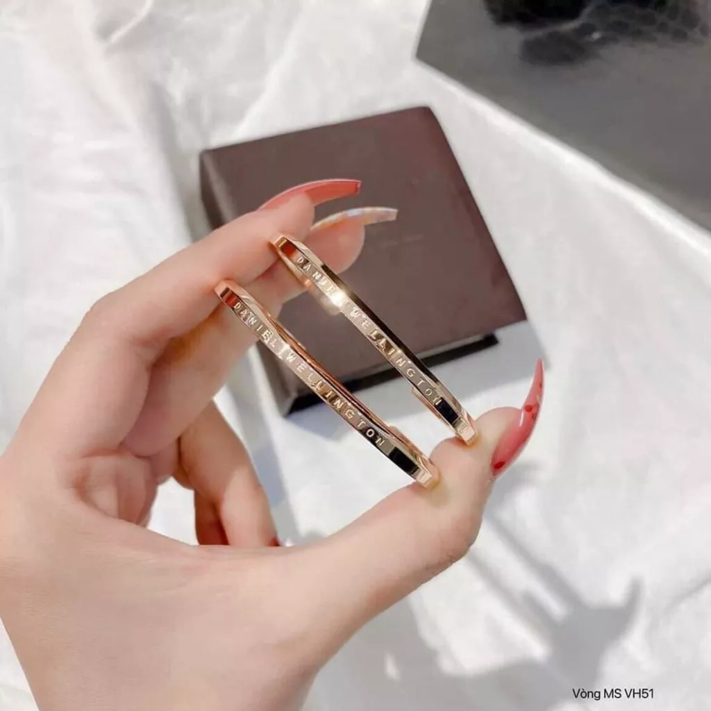 Vòng tay nam nữ dạng cuff chất liệu titan không rỉ sét