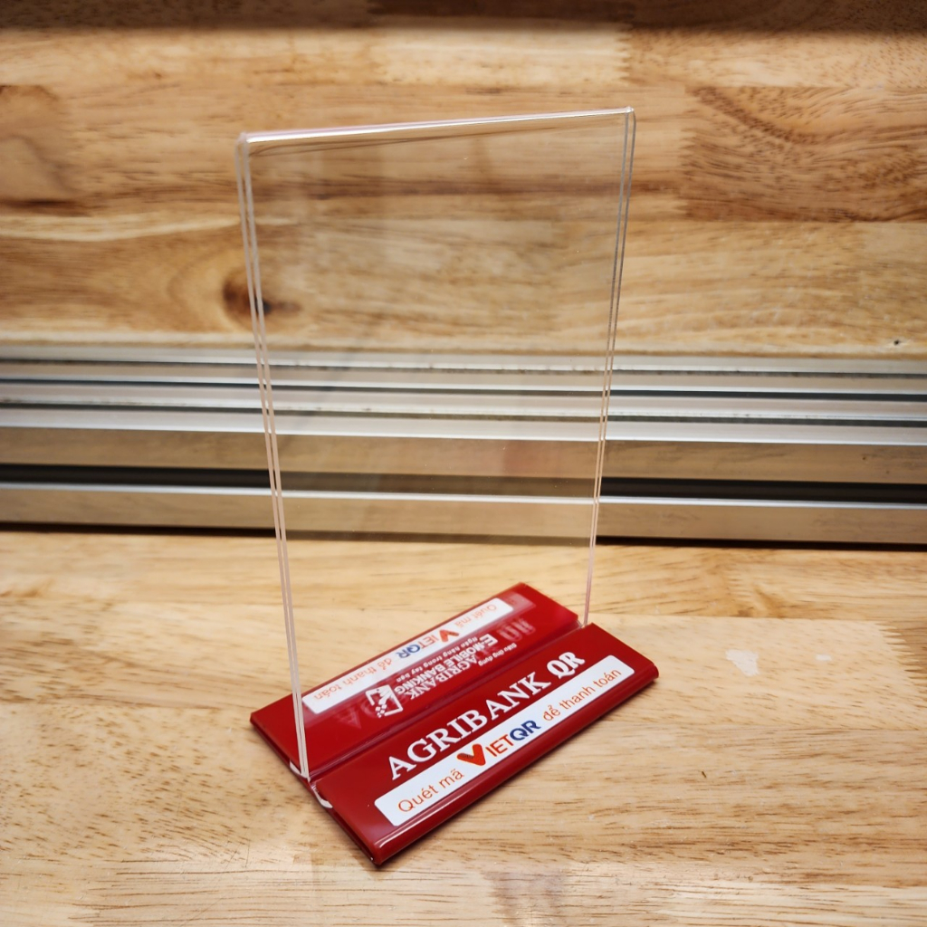 Menu mica in logo ngân hàng Agribank