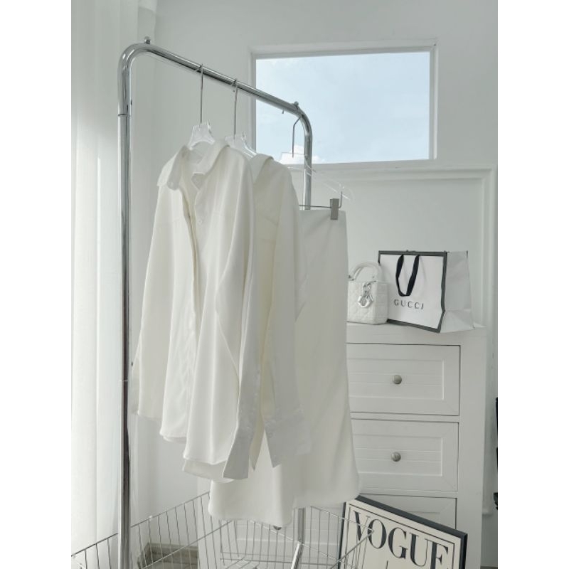 SET SƠ MI TRẮNG OVERSIZE + CHÂN VÁY MIDI