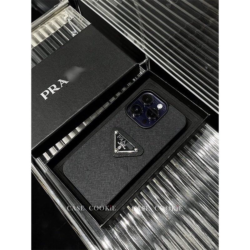 Ốp lưng nhám Prada