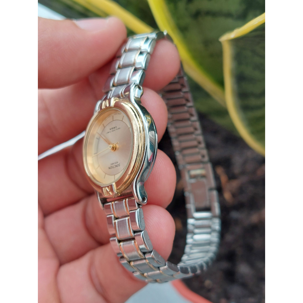 Đồng hồ nữ Junction Square chạy pin hàng Si