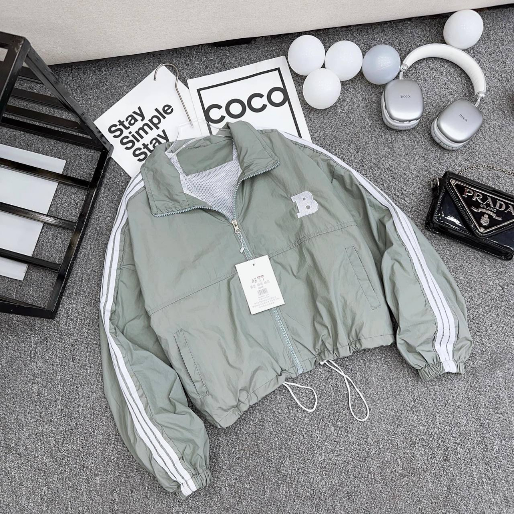Áo Khoác Gió Nữ Dáng Croptop Logo thêu chữ B tay nhún Ulzzang dây rút gấu 2 lớp dày dặn - Phối Đồ Siêu Xinh