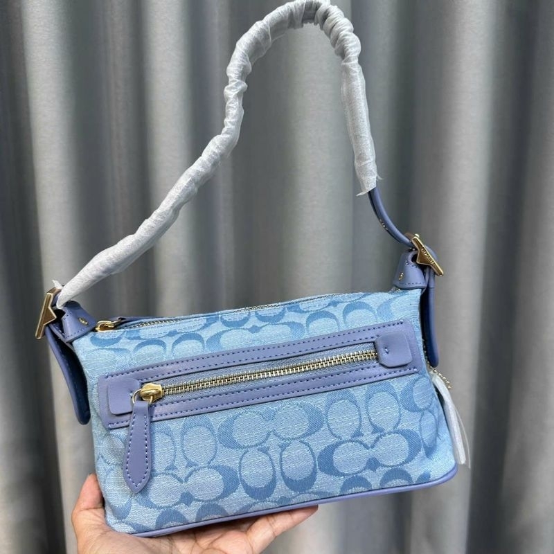 Hàng bao chuẩn xịn✨✨DEMI BAG IN SIGNATURE JACQUARD CE736🌟Túi coach kẹp đơn đơn giản, sang chảnh