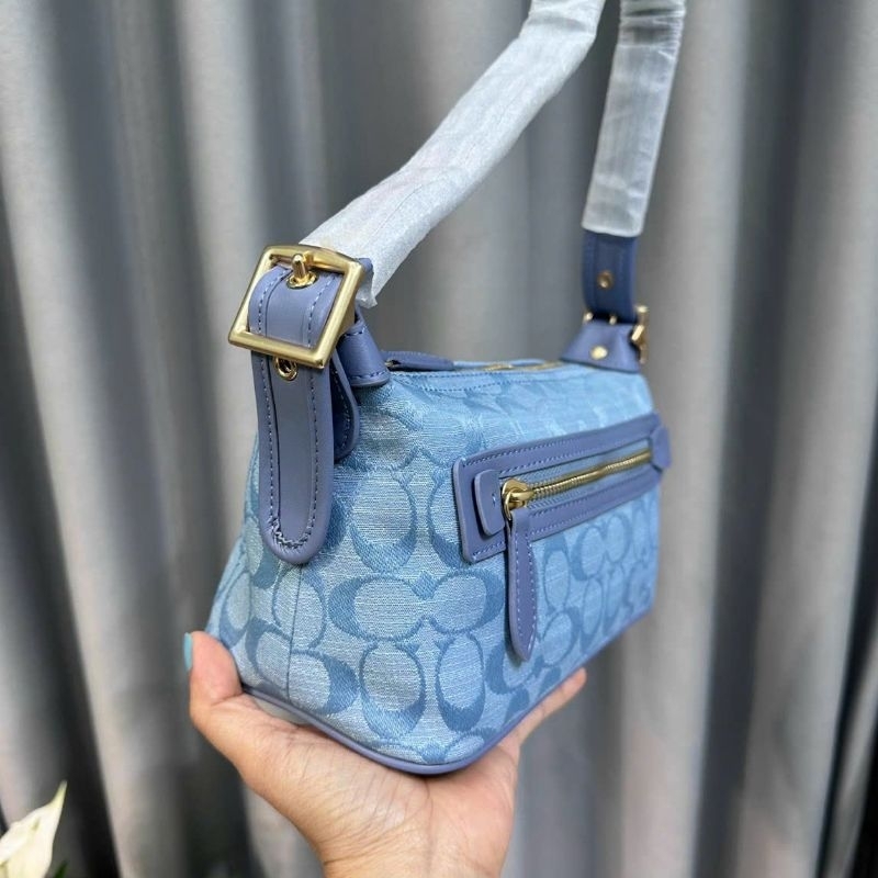 Hàng bao chuẩn xịn✨✨DEMI BAG IN SIGNATURE JACQUARD CE736🌟Túi coach kẹp đơn đơn giản, sang chảnh