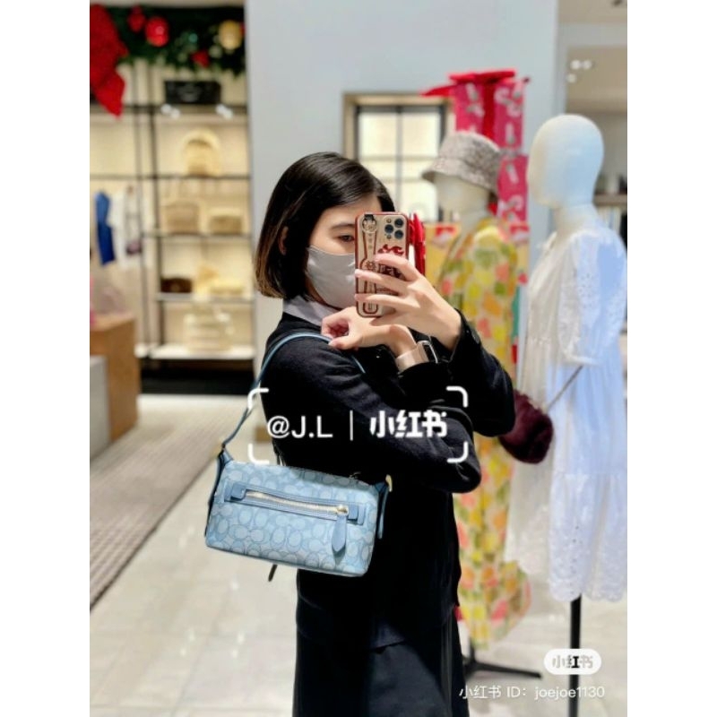 Hàng bao chuẩn xịn✨✨DEMI BAG IN SIGNATURE JACQUARD CE736🌟Túi coach kẹp đơn đơn giản, sang chảnh