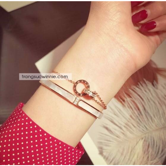 Vòng tay nữ titan Xà Cừ