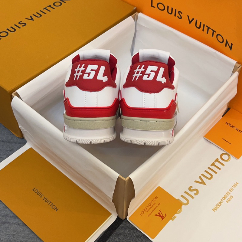 GIÀY L’V #54 TRẮNG ĐỎ LAI AU SC