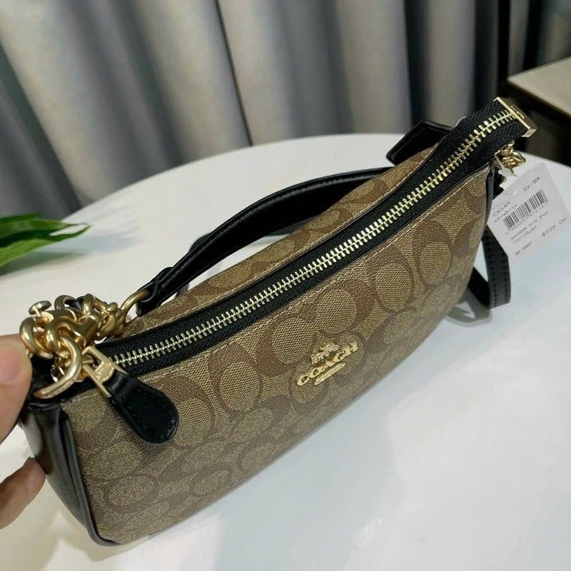 Túi C0ach teri dáng thuyền kẹp nách sang chảnh